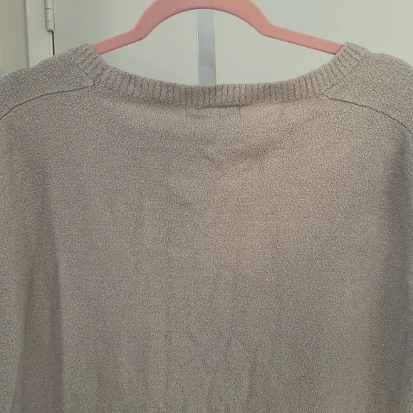 Barefoot Dreams CozyChic Lite® Pullover - Picture 8 of 8